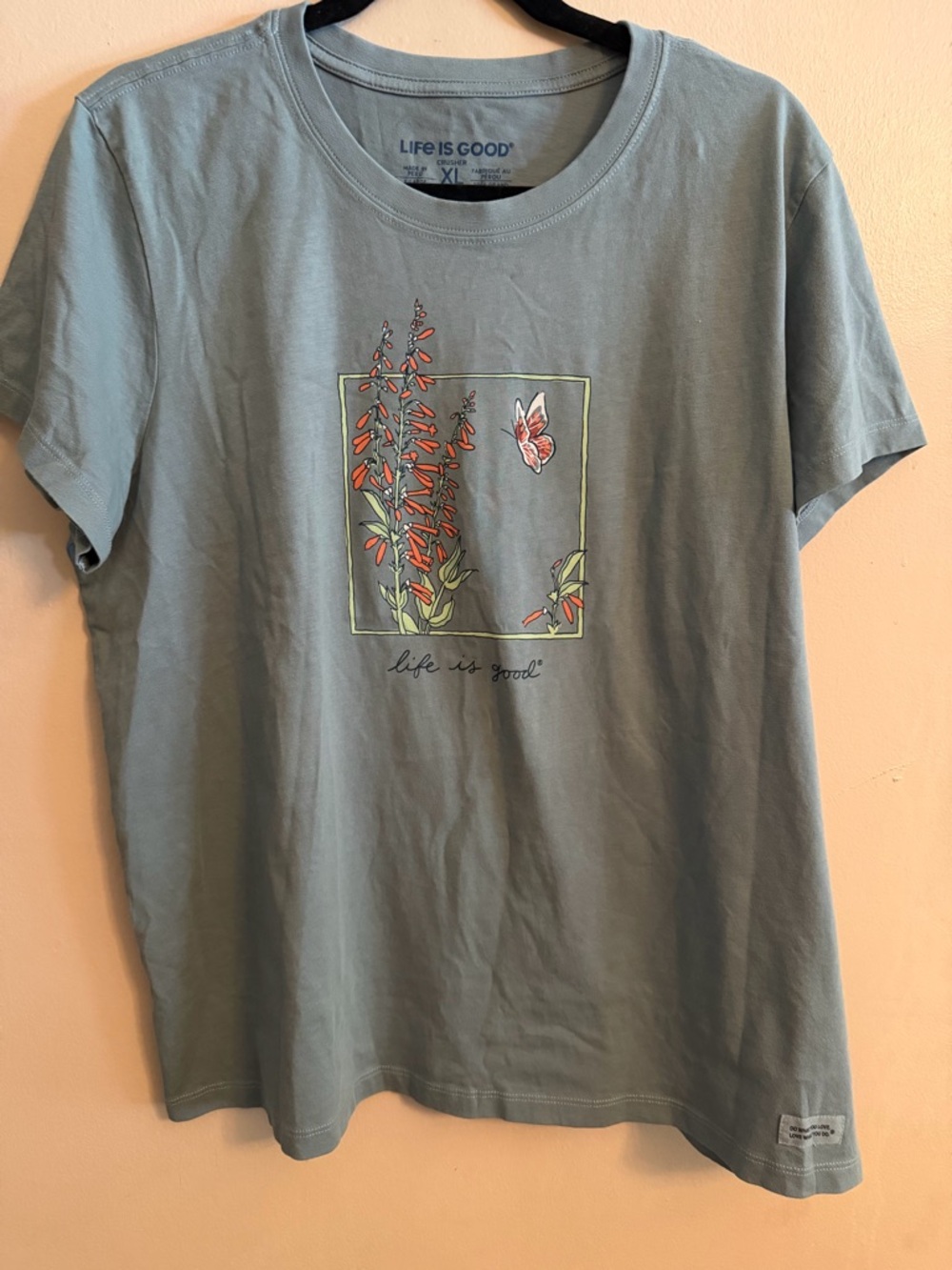 Life Is Good Women's Short Sleeve Tee - Sage Green with Red Accent
